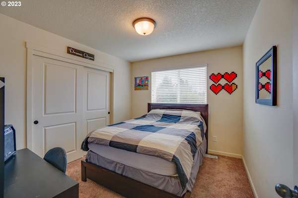 13911 NE 101st St, Vancouver, WA 98682