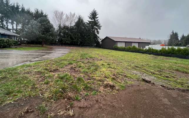 2205 NW 69th St, Vancouver, WA 98685