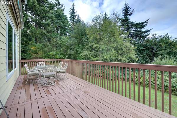 144 N Burke Rd, Woodland, WA 98674