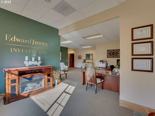 8308 E Mill Plain Blvd #103, Vancouver, WA 98664