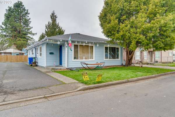 1115 N 4th Ave, Kelso, WA 98626