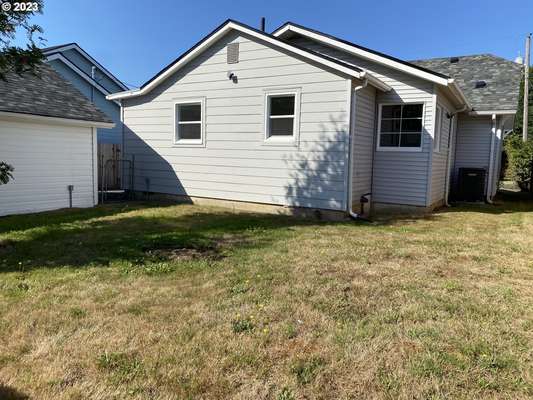 1210 N 2nd Ave, Kelso, WA 98626