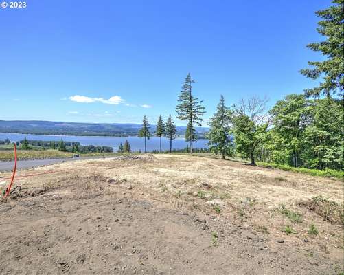  Olivia Ln #I, Kalama, WA 98625