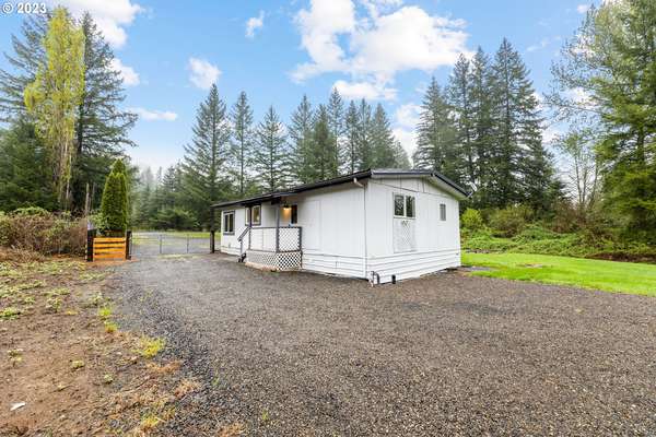 13417  Lewis River Rd, Ariel, WA 98603