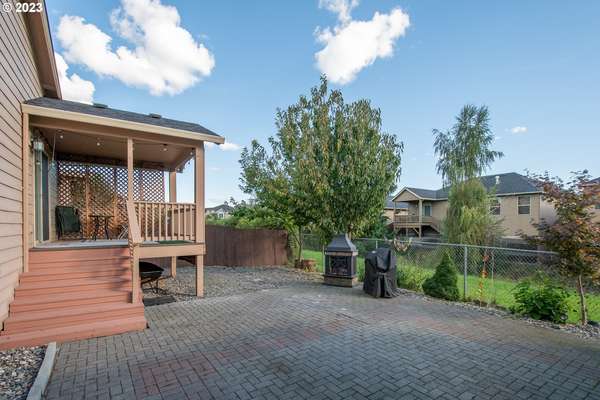 5301 NE 68th St, Vancouver, WA 98661