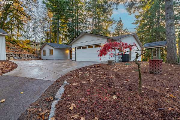 4001 SE Crown Rd, Camas, WA 98607