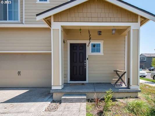 1205 W 16th Ave, La Center, WA 98629