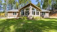 1452  Lacock Kelchner Rd, Underwood, WA 98651