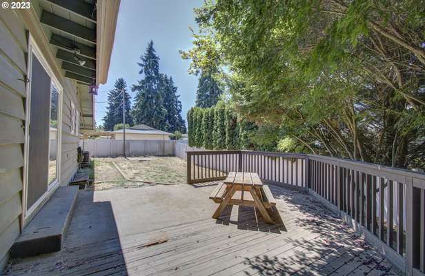 10404 NE 94th Ave, Vancouver, WA 98662