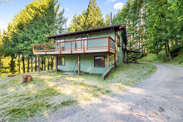 1000  Ostrander Rd, Kelso, WA 98626