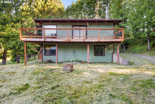 1000  Ostrander Rd, Kelso, WA 98626