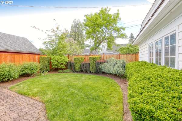 116 W 29th St, Vancouver, WA 98660