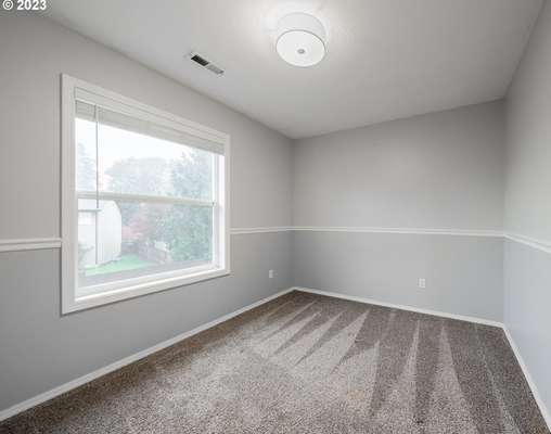 2320 NW 113th St, Vancouver, WA 98685