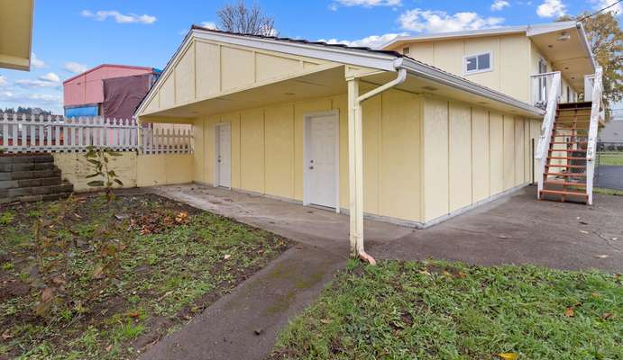 1905  7th Ave, Longview, WA 98632