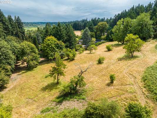 4011 NW Creekside Dr, Vancouver, WA 98685