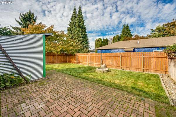 2201  Thompson Ave, Vancouver, WA 98660