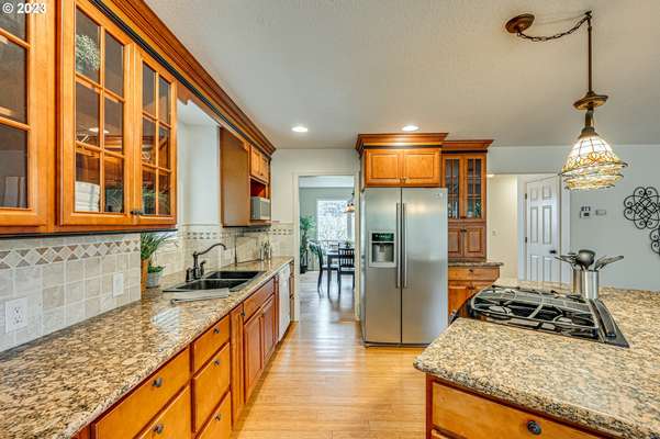 2205 NW 138th St, Vancouver, WA 98685