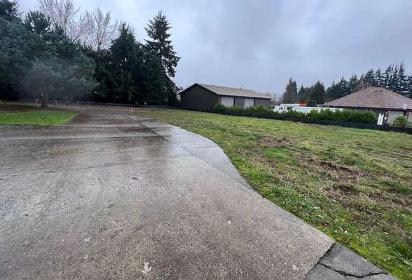 2209 NW 69th St, Vancouver, WA 98685
