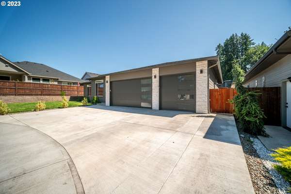 1609 SE 43rd Cir, Brush Prairie, WA 98606