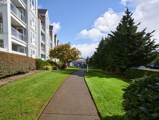 520 SE Columbia River Dr #111, Vancouver, WA 98661