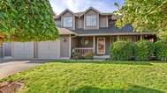 15501 SE Sun Park Dr, Vancouver, WA 98683