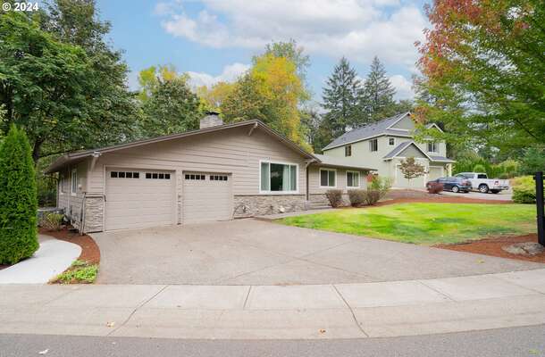 419 N 47th Cir, Camas, WA 98607