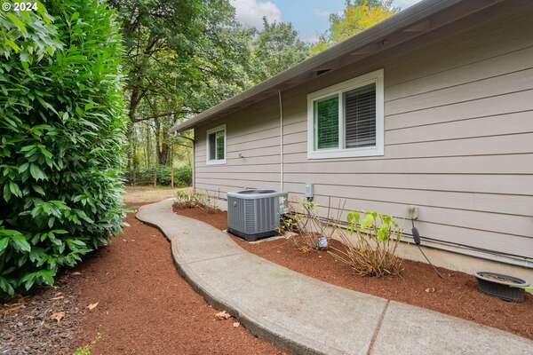 419 N 47th Cir, Camas, WA 98607