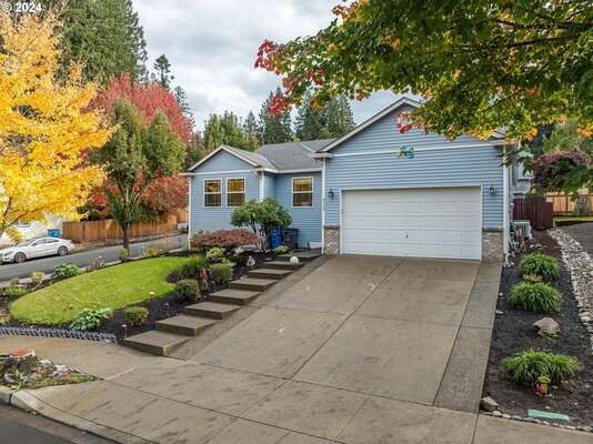 8329 NE 16th St, Vancouver, WA 98664