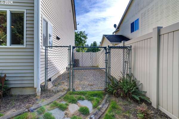 11914 NW 23rd Ave, Vancouver, WA 98685