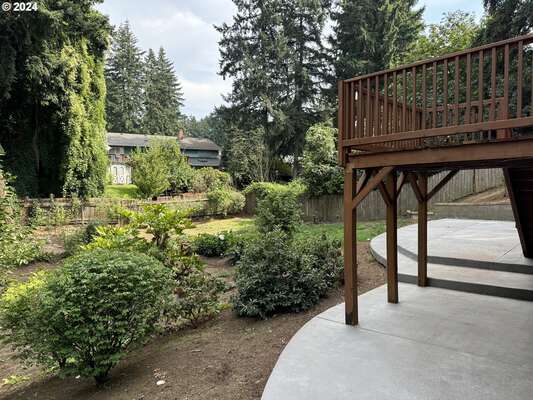 2209 NE Village Green Dr, Vancouver, WA 98684