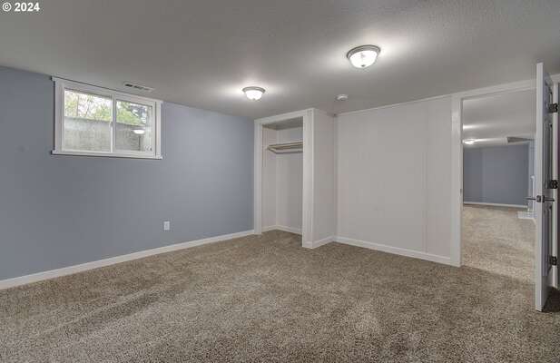 518 SE 102nd Ave, Vancouver, WA 98664