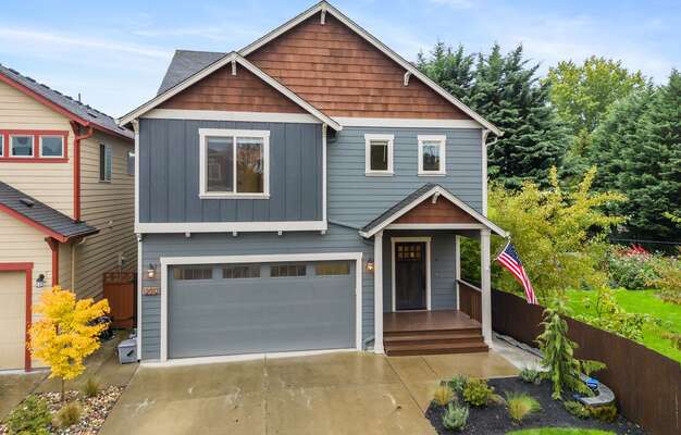 12012 NW 39th Ct, Vancouver, WA 98685