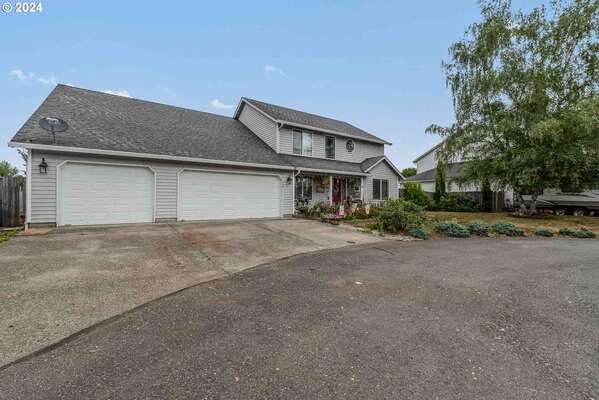 408 E Wilson St, Yacolt, WA 98675