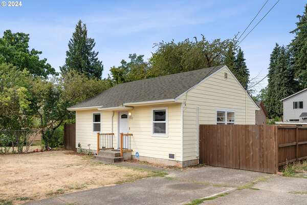 3102  Norris Rd, Vancouver, WA 98661