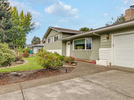 10905 NW 36th Ave, Vancouver, WA 98685