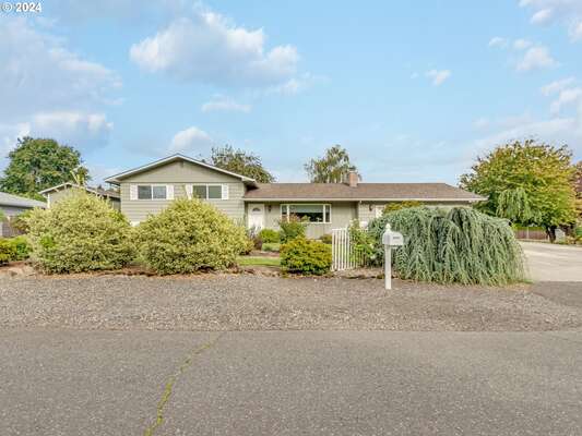 10905 NW 36th Ave, Vancouver, WA 98685