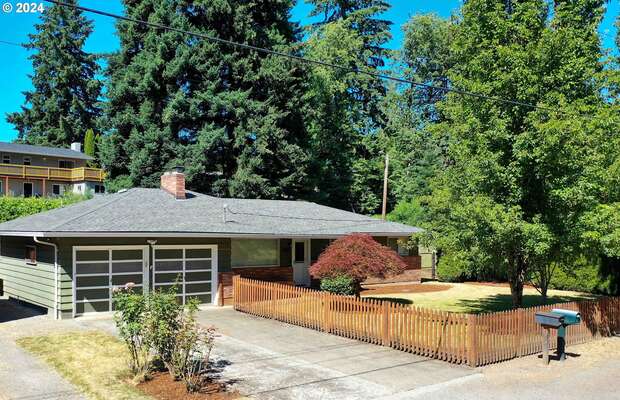 3502 NE 39th St, Vancouver, WA 98661