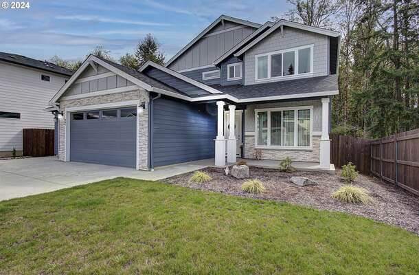 841 NW 28th St, Battle Ground, WA 98604