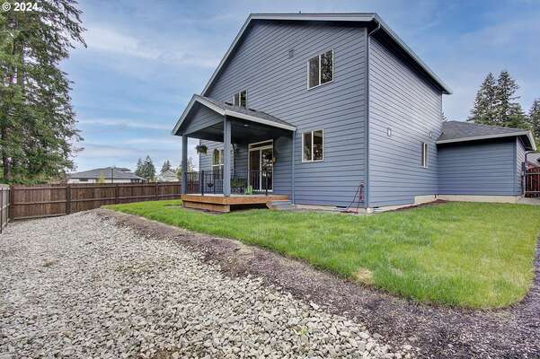 841 NW 28th St, Battle Ground, WA 98604