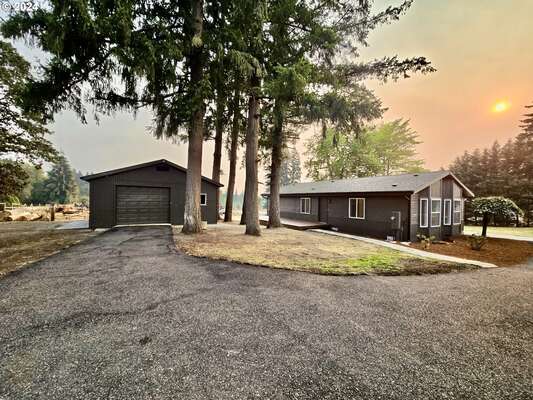 22217 NE 28th St, Camas, WA 98607