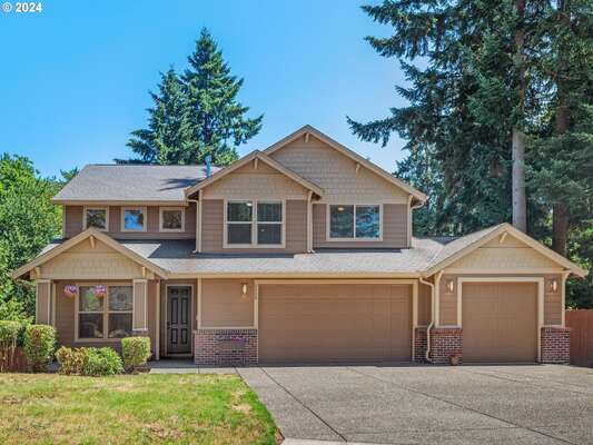 2209 NE Village Green Dr, Vancouver, WA 98684