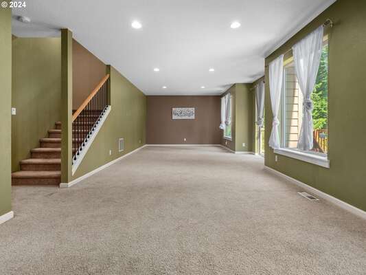 2209 NE Village Green Dr, Vancouver, WA 98684