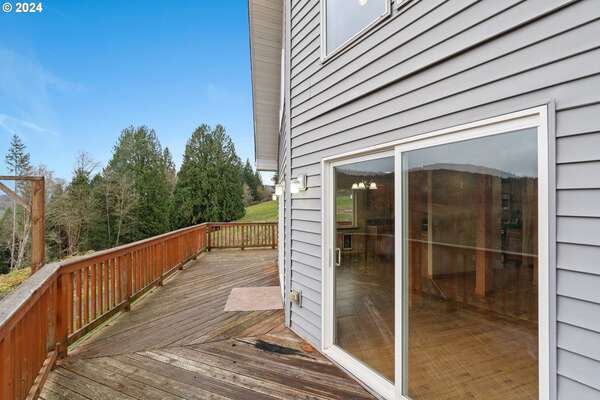 103  Lady Blue Ln, Kalama, WA 98625