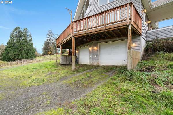 103  Lady Blue Ln, Kalama, WA 98625