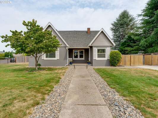 15616 NE 34th St, Vancouver, WA 98682