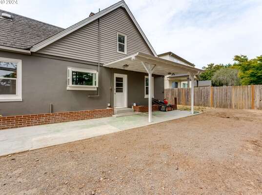 15616 NE 34th St, Vancouver, WA 98682