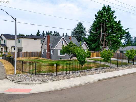 15616 NE 34th St, Vancouver, WA 98682