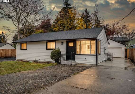 3805 E 11th St, Vancouver, WA 98661