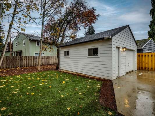 3805 E 11th St, Vancouver, WA 98661