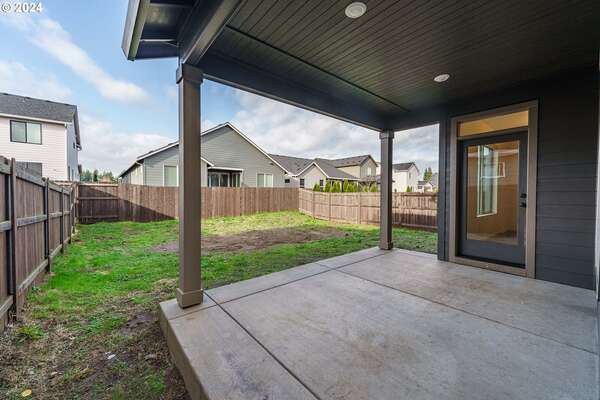 9502 NE 169th Ave, Vancouver, WA 98682